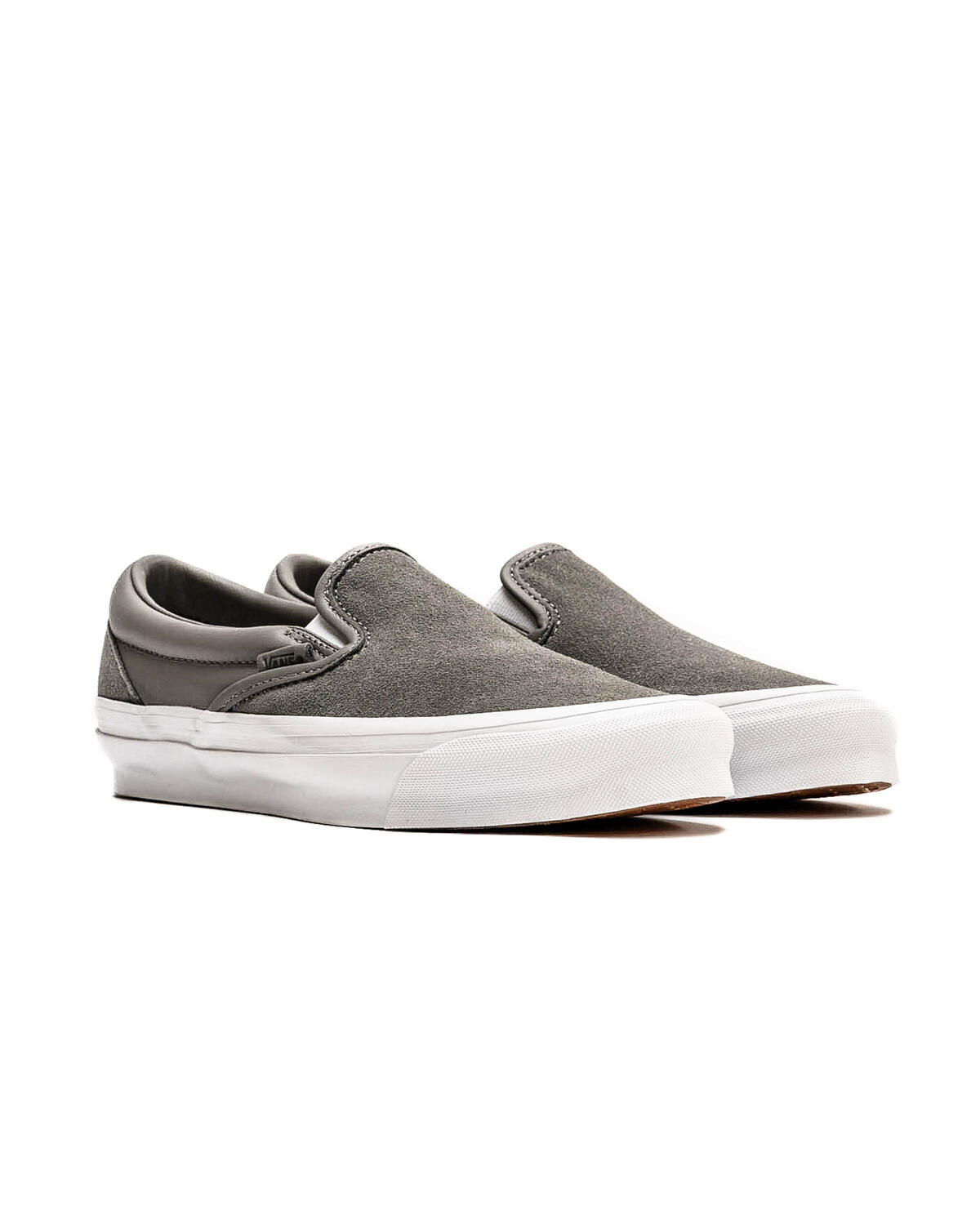 Vans suede outlet classic slip on